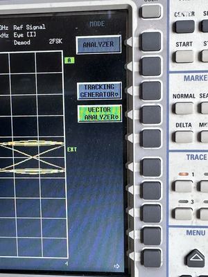 Rohde & Schwarz FSIQ26 mit Tracking Generator – Bild 7
