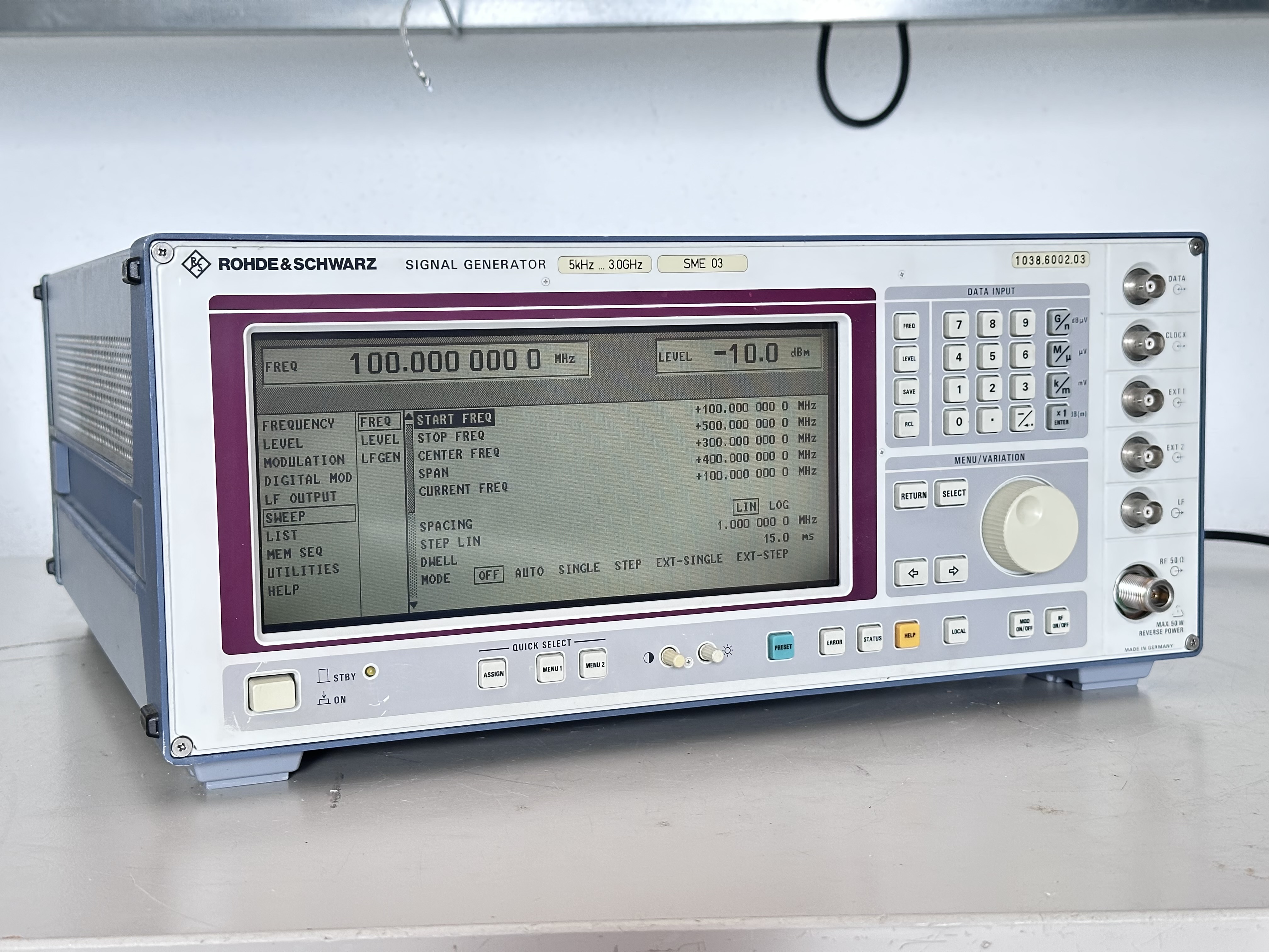 Rohde&Schwarz SME03 Signal Generator