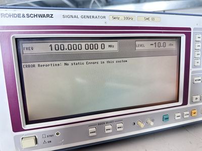 Rohde & Schwarz SME03 Signal Generator – Bild 3