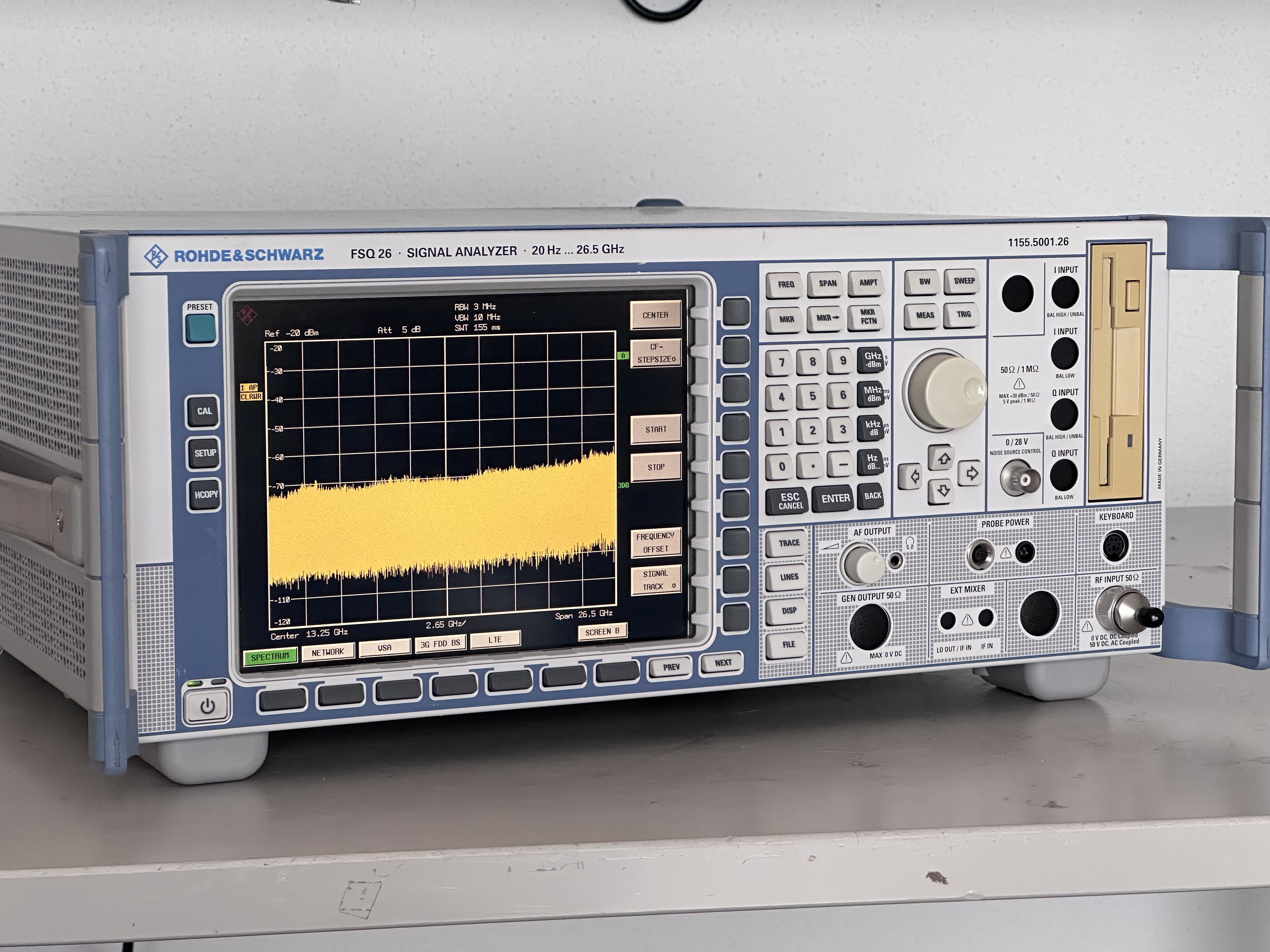 Rohde&Schwarz FSQ26 Signal Analyzer 26.5GHz
